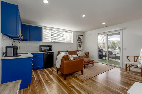 $3,800 | 22957 Sunset Ridge Drive, Auburn, CA 95602