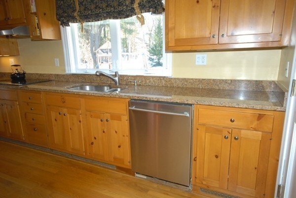 84 Argilla Road Andover, MA 01810 - Photo 5 of 29