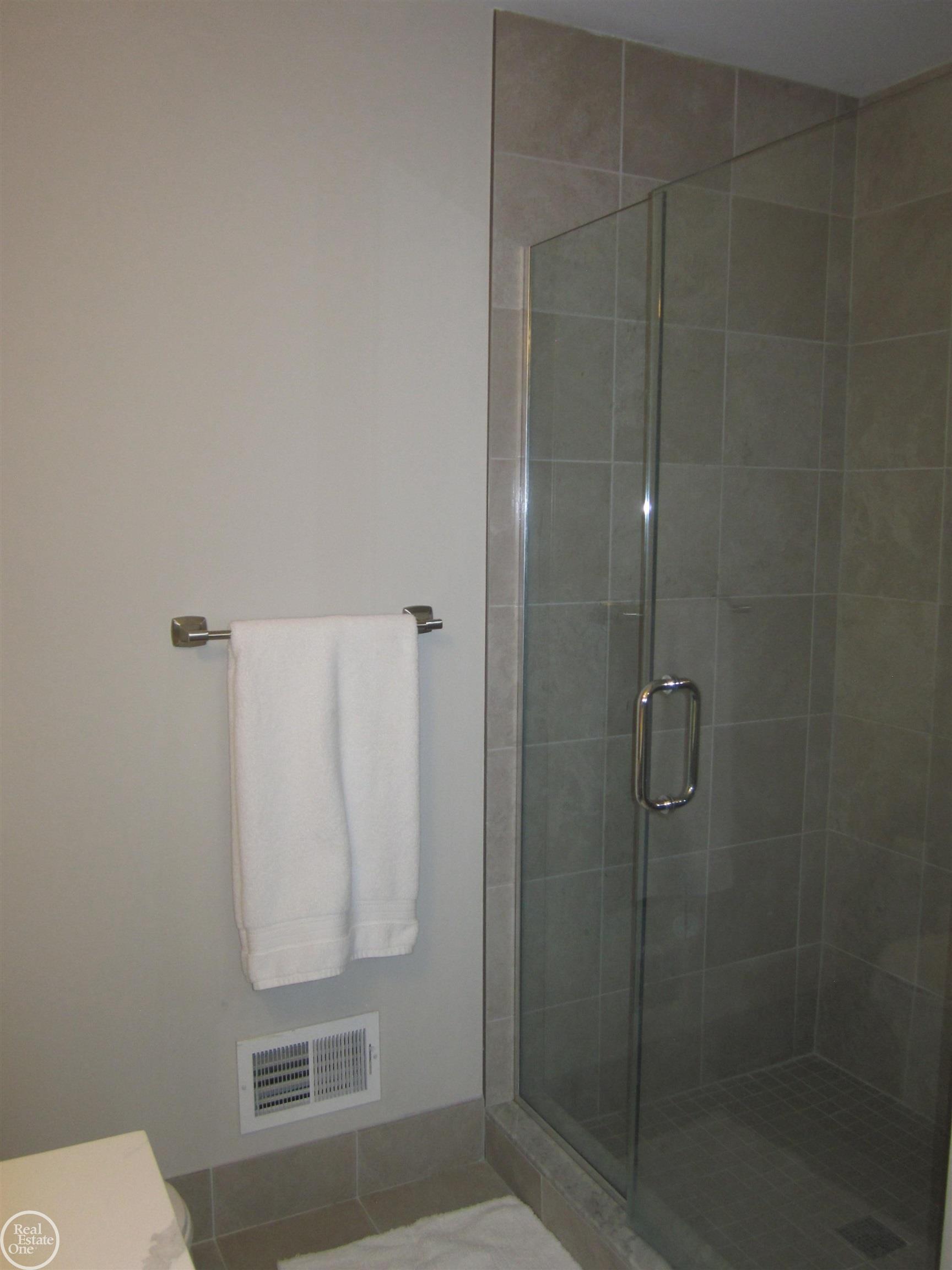 816 Nelson's Ridge Drive Howell, MI 48843 - Photo 11 of 16 50105321-10.JPG