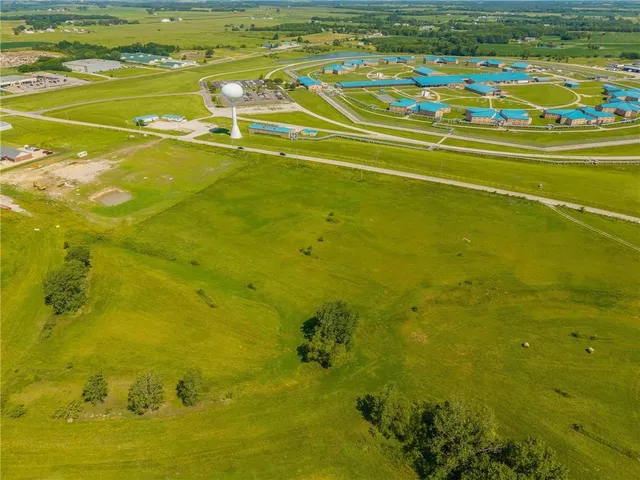 $100,000 | 0 Southeast Pence Road, Cameron, MO 64429