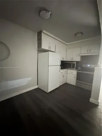$1,450 | 7802 Northwest 8th Avenue, Unit 4, Miami, FL 33150