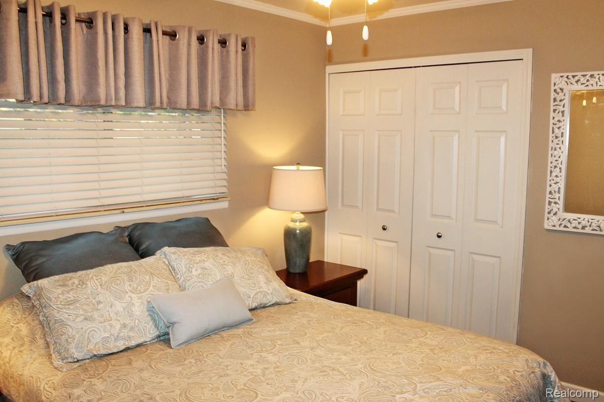 7424 Provincial Road Canton, MI 48187 - Photo 31 of 58 IMG_1847.JPG