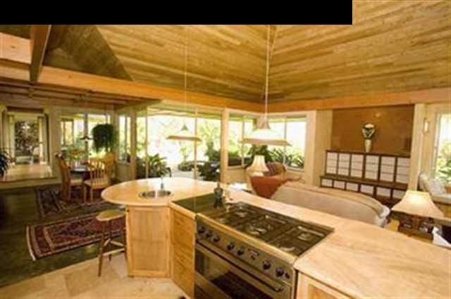 491 North Honokala Road Haiku, HI 96708 - Photo 10 of 25 a very nice looking room with a large window