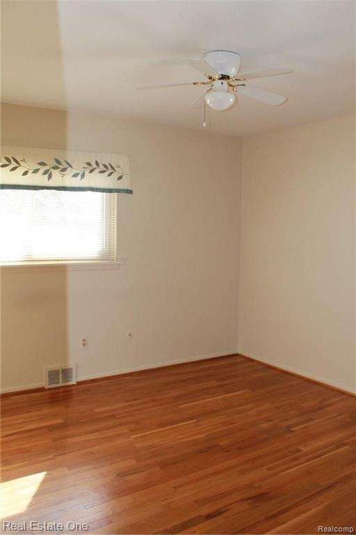 167 Booth Road Troy, MI 48085 - Photo 13 of 30