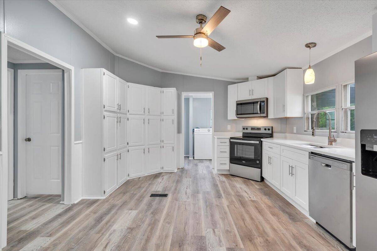 20459 Main Street Buchanan, VA 24066 - Photo 13 of 35 13-MIB08259