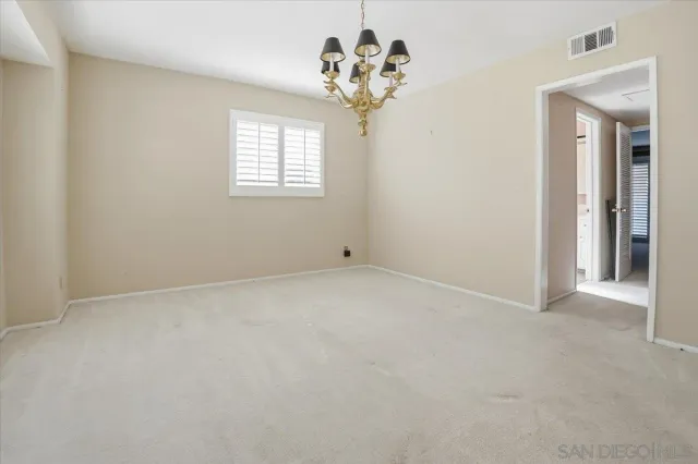 a view of empty room with window