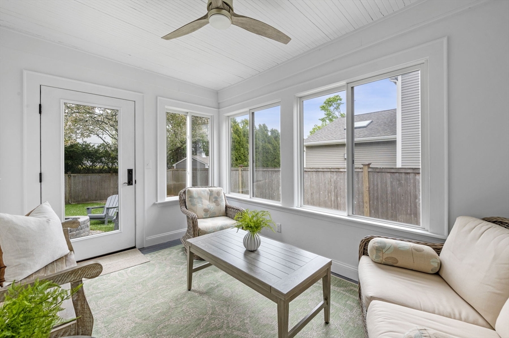 30 Rose Avenue Marblehead, MA 01945 - Photo 21 of 42 a living room with furniture and a window