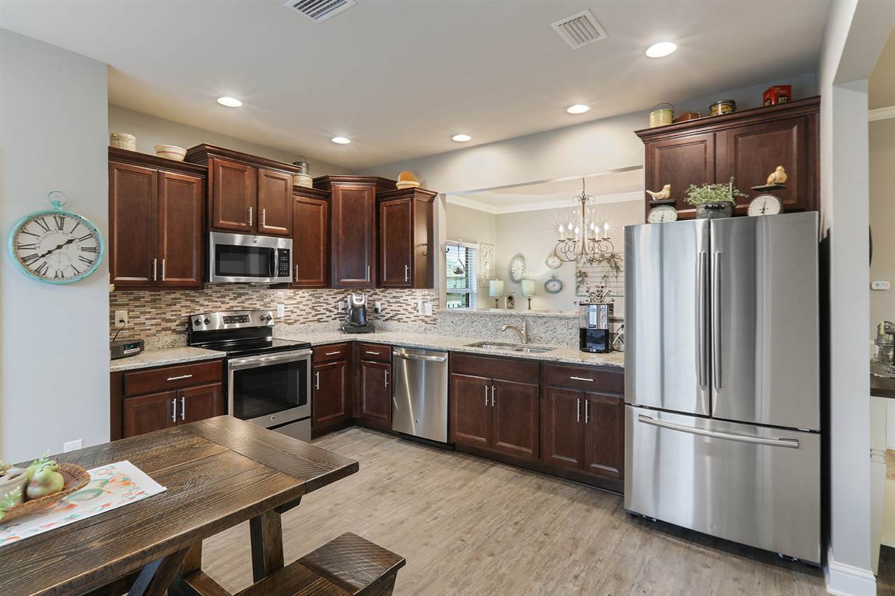 19103 Tralee Court Foley, AL 36535 - Photo 3 of 13 Kitchen
