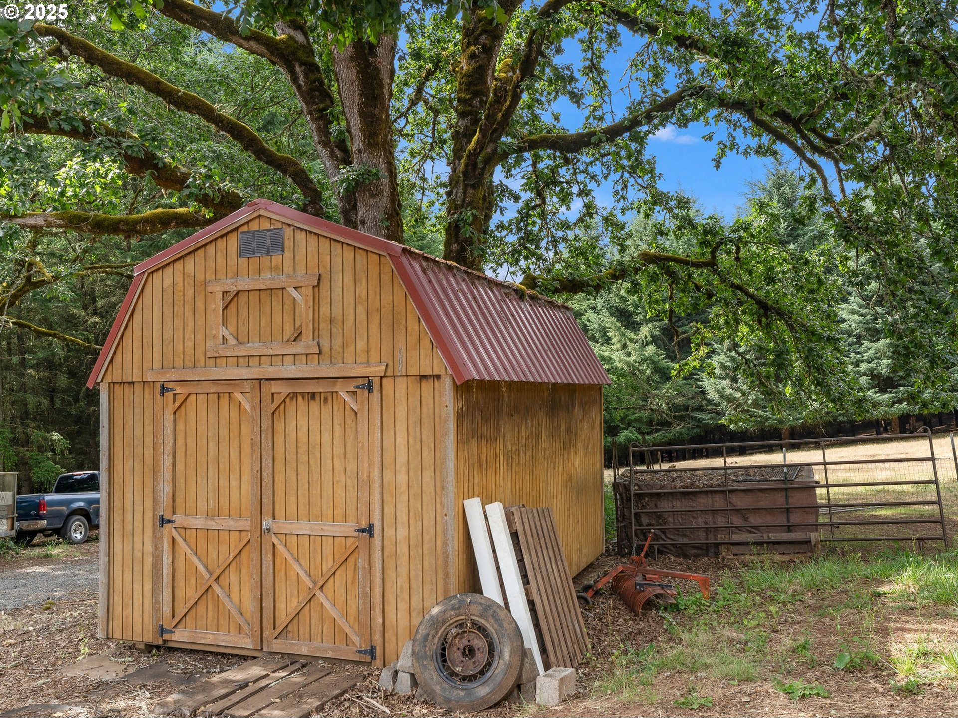 19791 Northeast Sunnycrest Road Newberg, OR 97132 - Photo 25 of 40