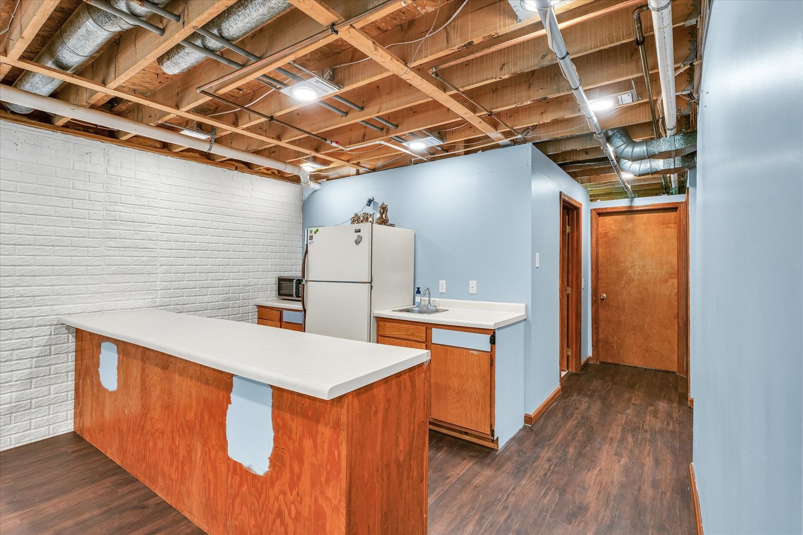 7795 Buttercup Road Weldon, IL 61882 - Photo 33 of 47 a utility room with dryer and washer