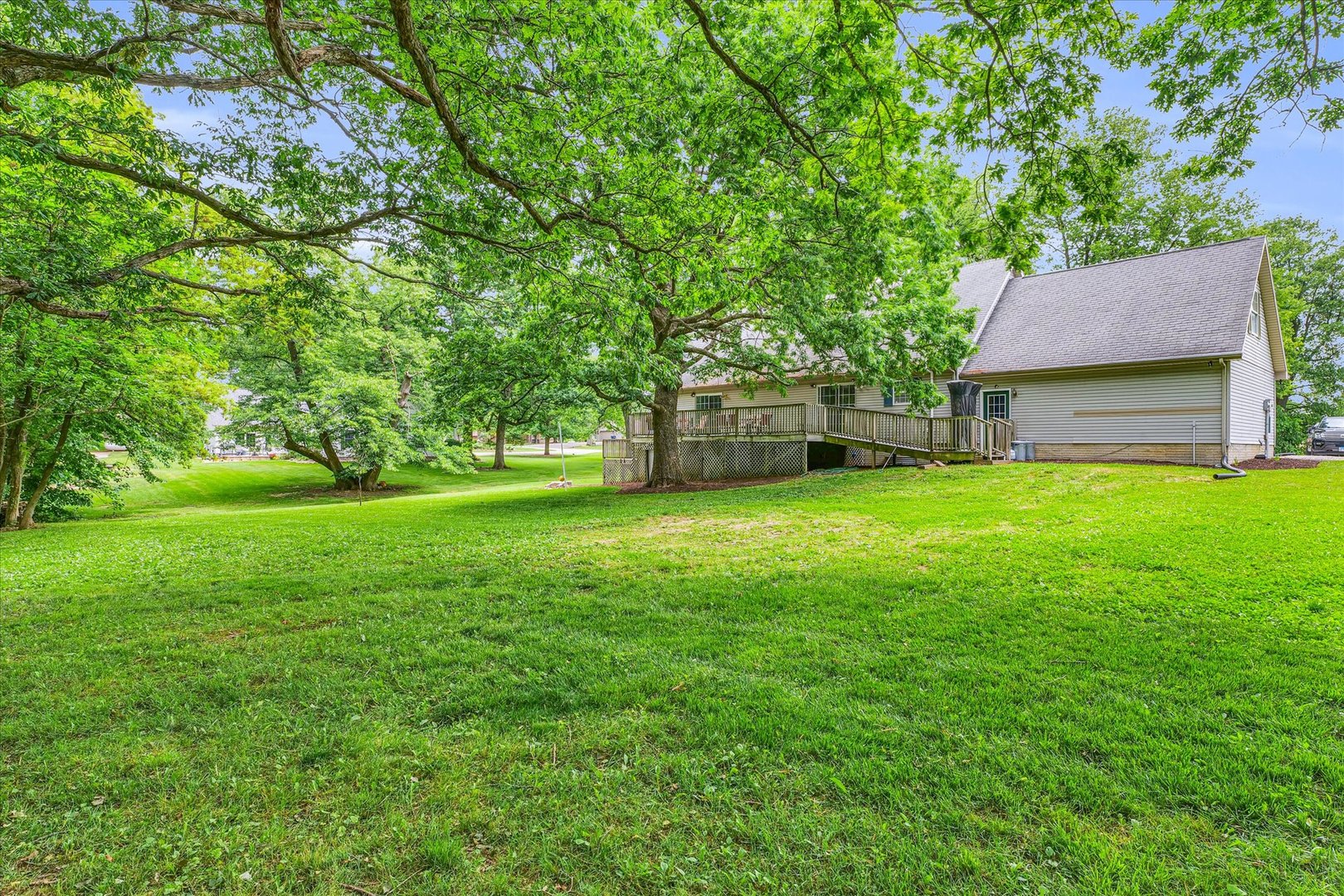 7795 Buttercup Road Weldon, IL 61882 - Photo 44 of 47 a house view with a sitting space and garden view