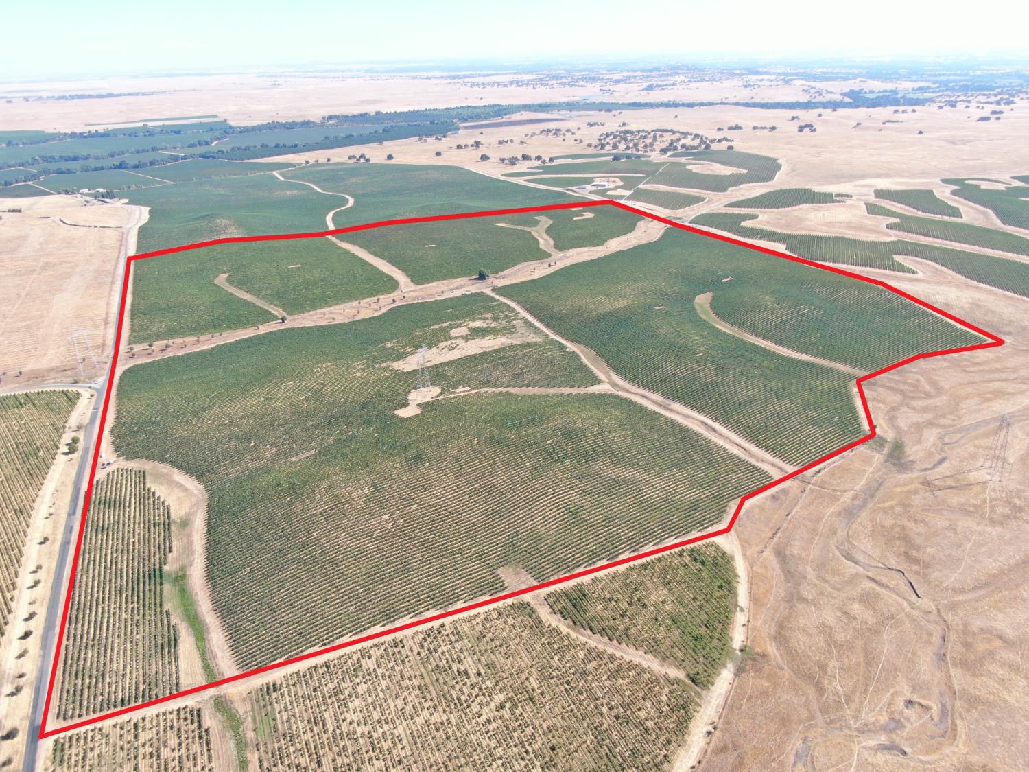 30222 Mackville Road Galt, CA 95632 - Photo 3 of 9 a view of a tennis court