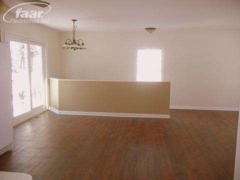 345 North Lamb Street Perry, MI 48872 - Photo 4 of 13 20394338-3.JPG