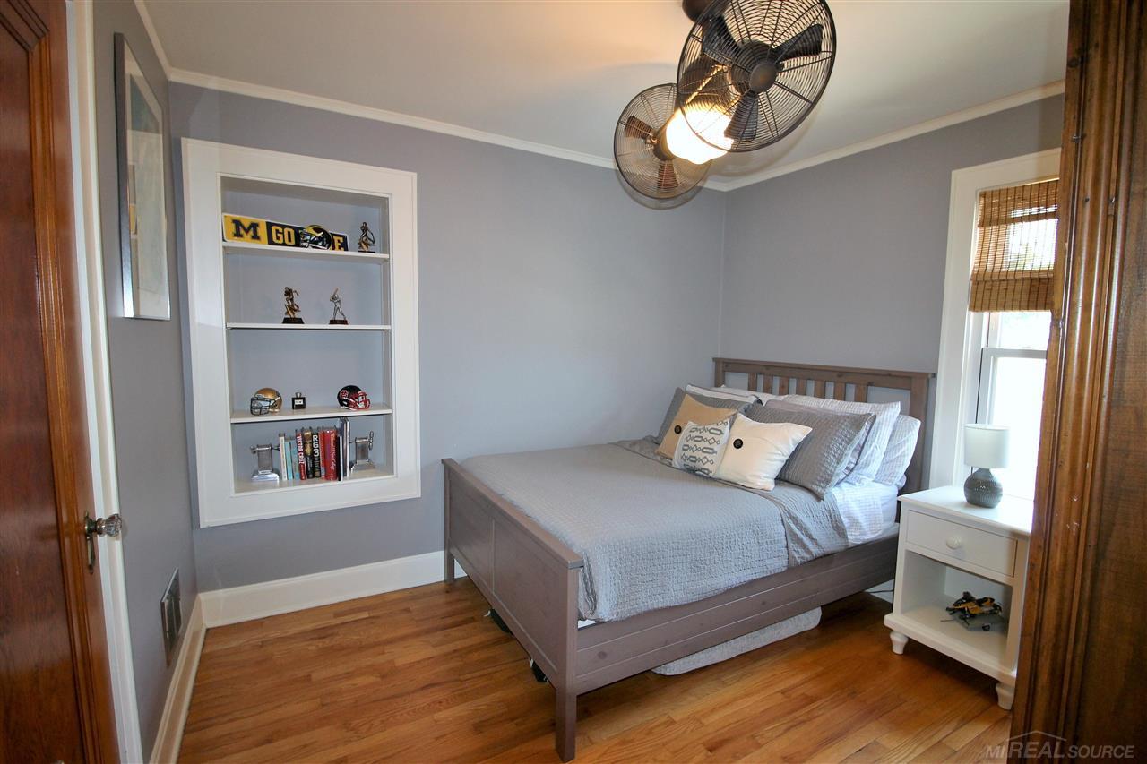 469 Touraine Road Grosse Pointe, MI 48236 - Photo 23 of 57 50078705-22.JPG