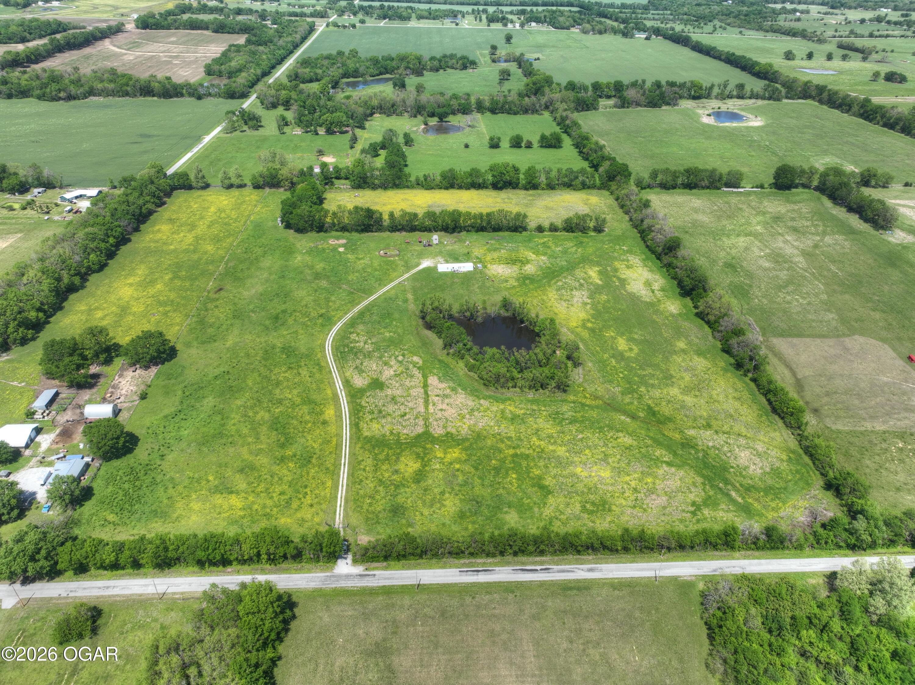 15875 Maple Road Carthage, MO 64836 - Photo 4 of 13 002