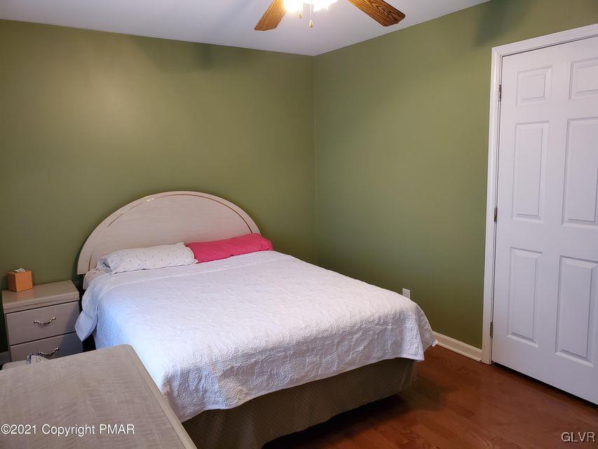 295 Kirkham Road Bushkill, PA 18324 - Photo 5 of 25 Gallery Image 5