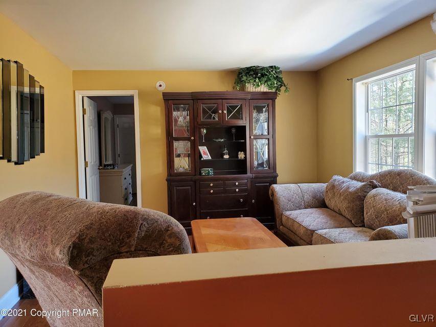 295 Kirkham Road Bushkill, PA 18324 - Photo 8 of 25 Gallery Image 8