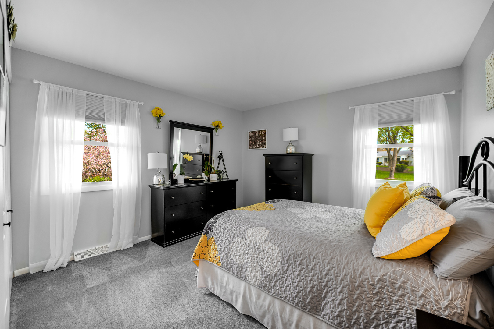 920 Harrison Lane Hoffman Estates, IL 60192 - Photo 15 of 26 a bedroom with a bed and wooden floor