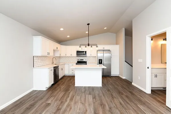 $319,900 | 7250 30th Street South, Fargo, ND 58104