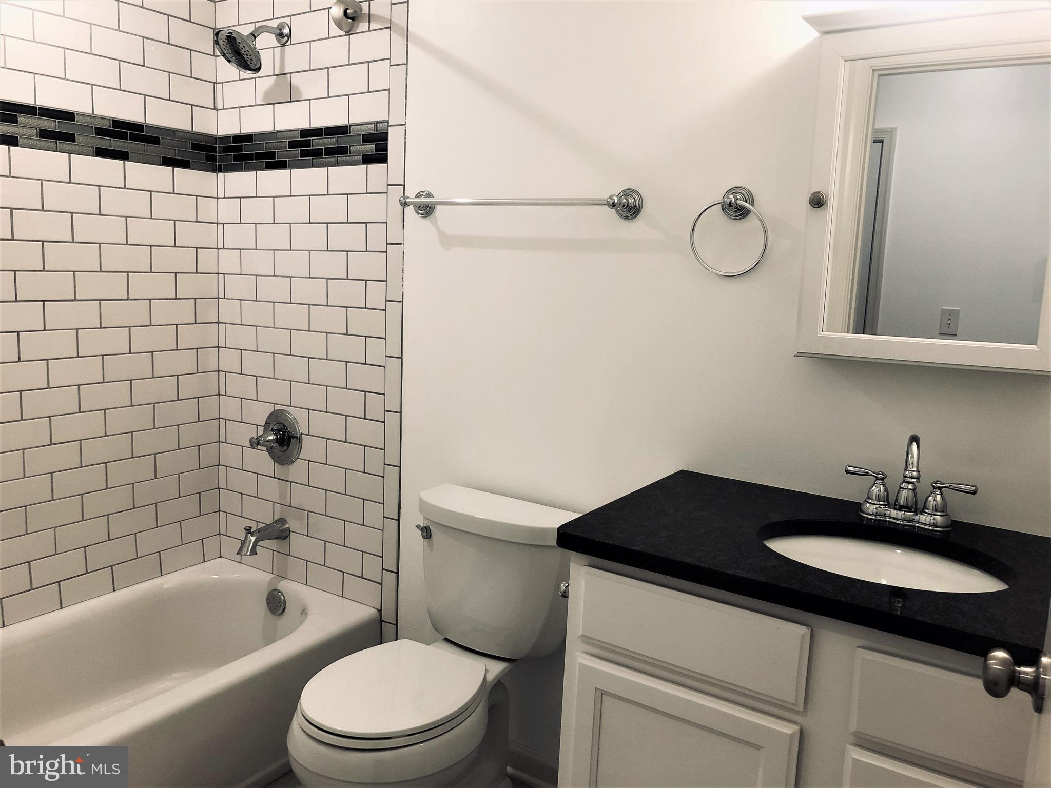 5261 Ridge Avenue, Unit 305 Philadelphia, PA 19128 - Photo 5 of 8