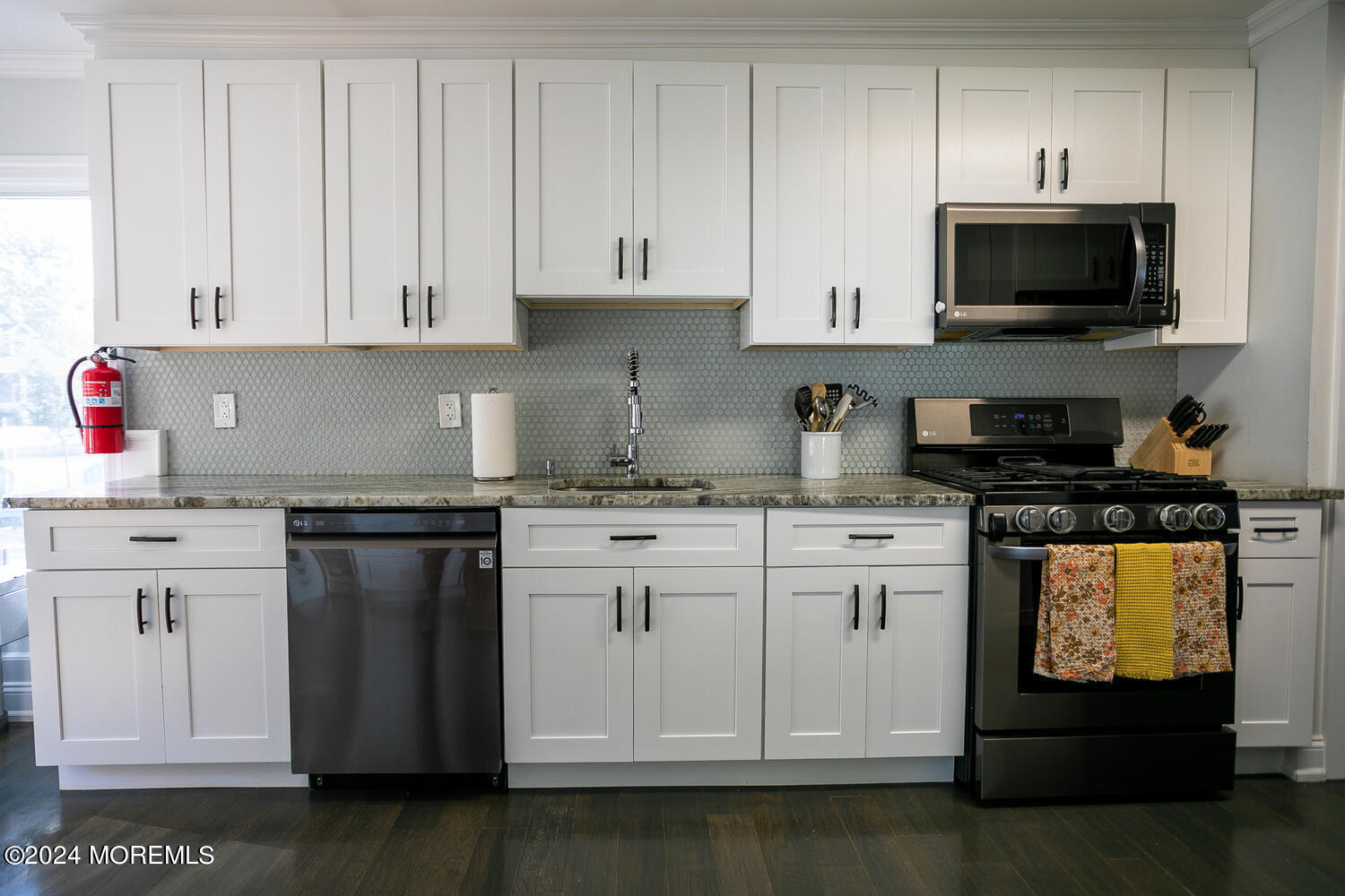 58 Wyckoff Road Eatontown, NJ 07724 - Photo 11 of 45 58 Wyckoff Rd Eatontown NJ-large-060-064