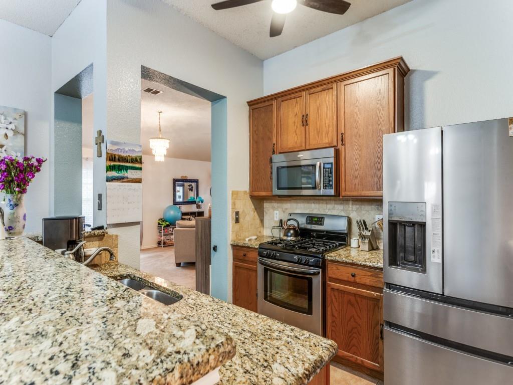 4737 Sea Ridge Drive Fort Worth, TX 76133 - Photo 14 of 25