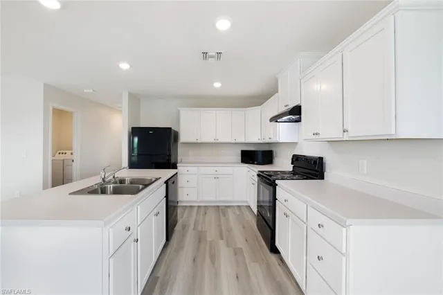 $875,000 | 627 East Palm Avenue, Goodland, FL 34140