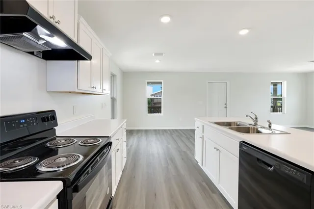 $875,000 | 627 East Palm Avenue, Goodland, FL 34140