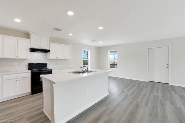 $875,000 | 627 East Palm Avenue, Goodland, FL 34140