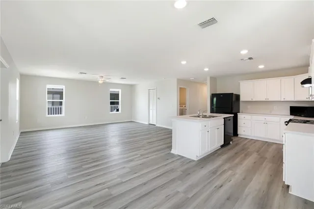 $875,000 | 627 East Palm Avenue, Goodland, FL 34140