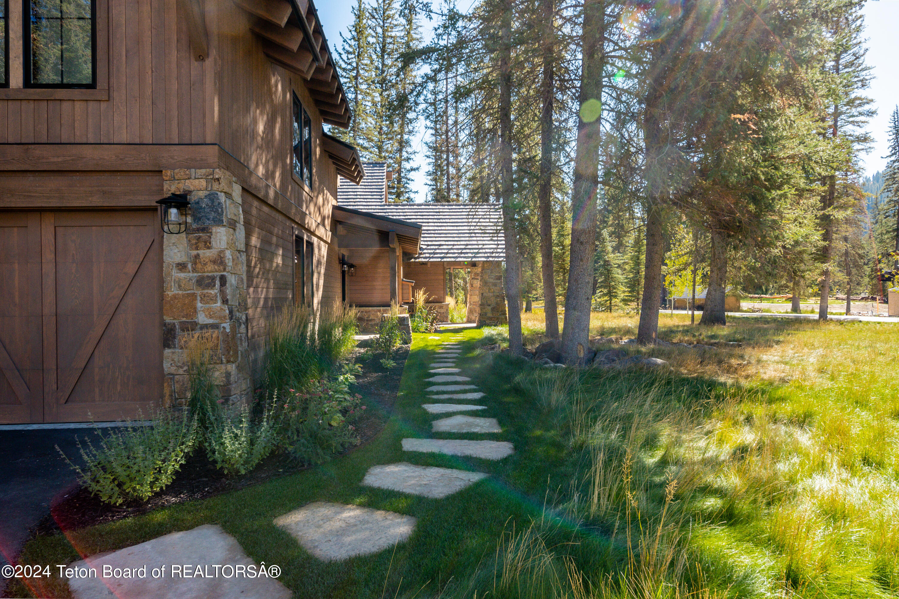 15480 Wagon Road Jackson, WY 83001 - Photo 11 of 59 Entry