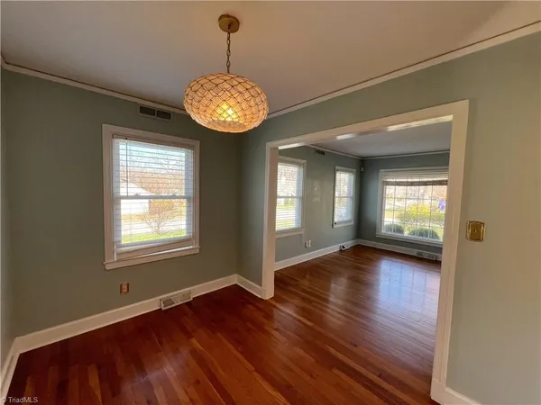 $2,150 | 1313 Cardinal Place, Greensboro, NC 27408