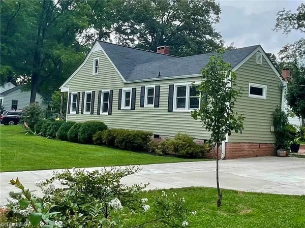 $2,150 | 1313 Cardinal Place, Greensboro, NC 27408