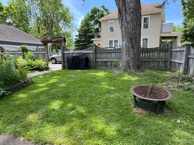 502 Broad Street Oneida, NY 13421 - Photo 3 of 43 Private yard