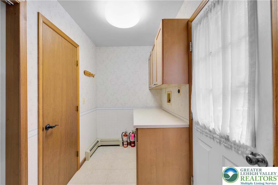 139 Johnny Bee Road Dingmans Ferry, PA 18328 - Photo 28 of 51