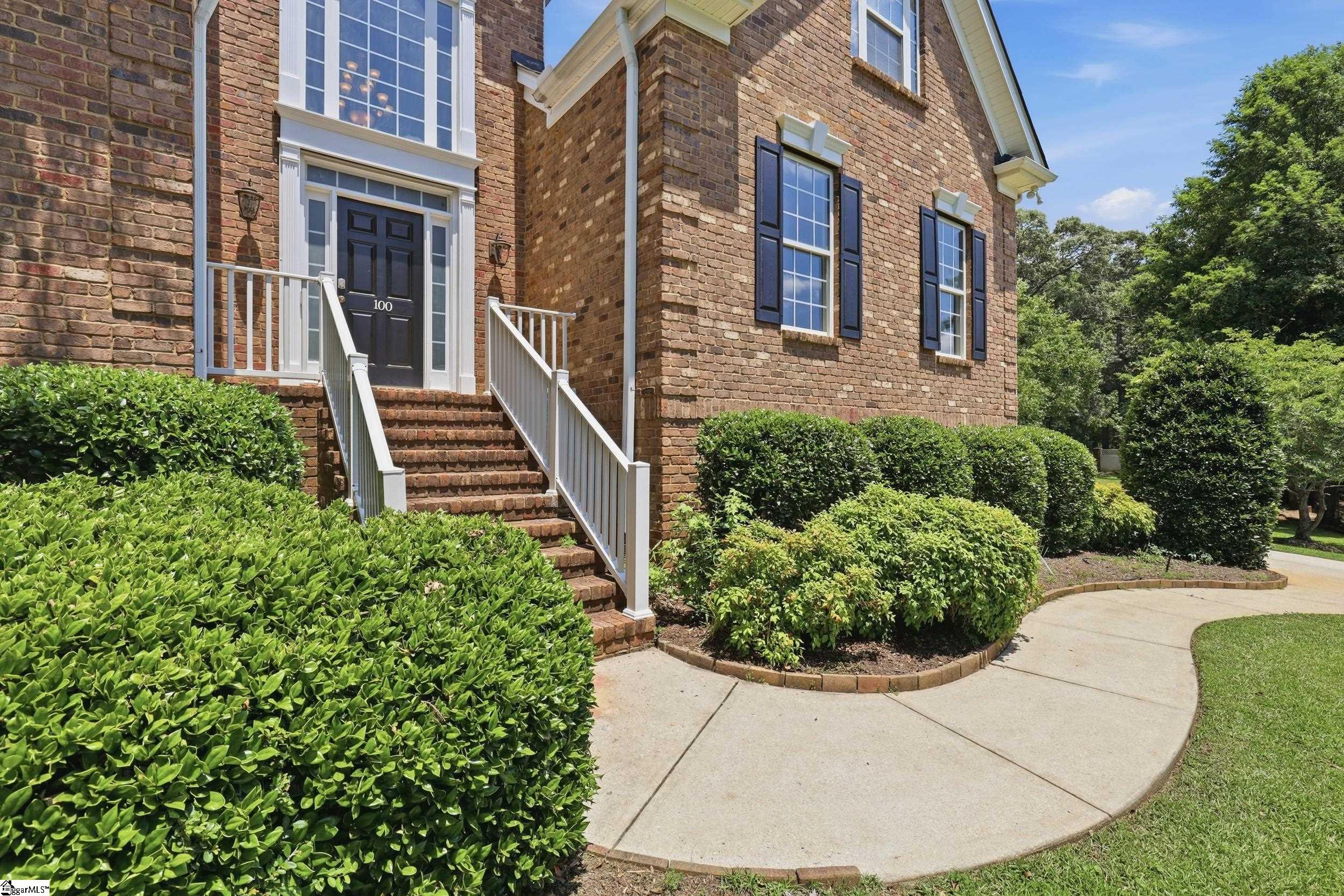 100 Yorkswell Lane Greenville, SC 29607 - Photo 2 of 33