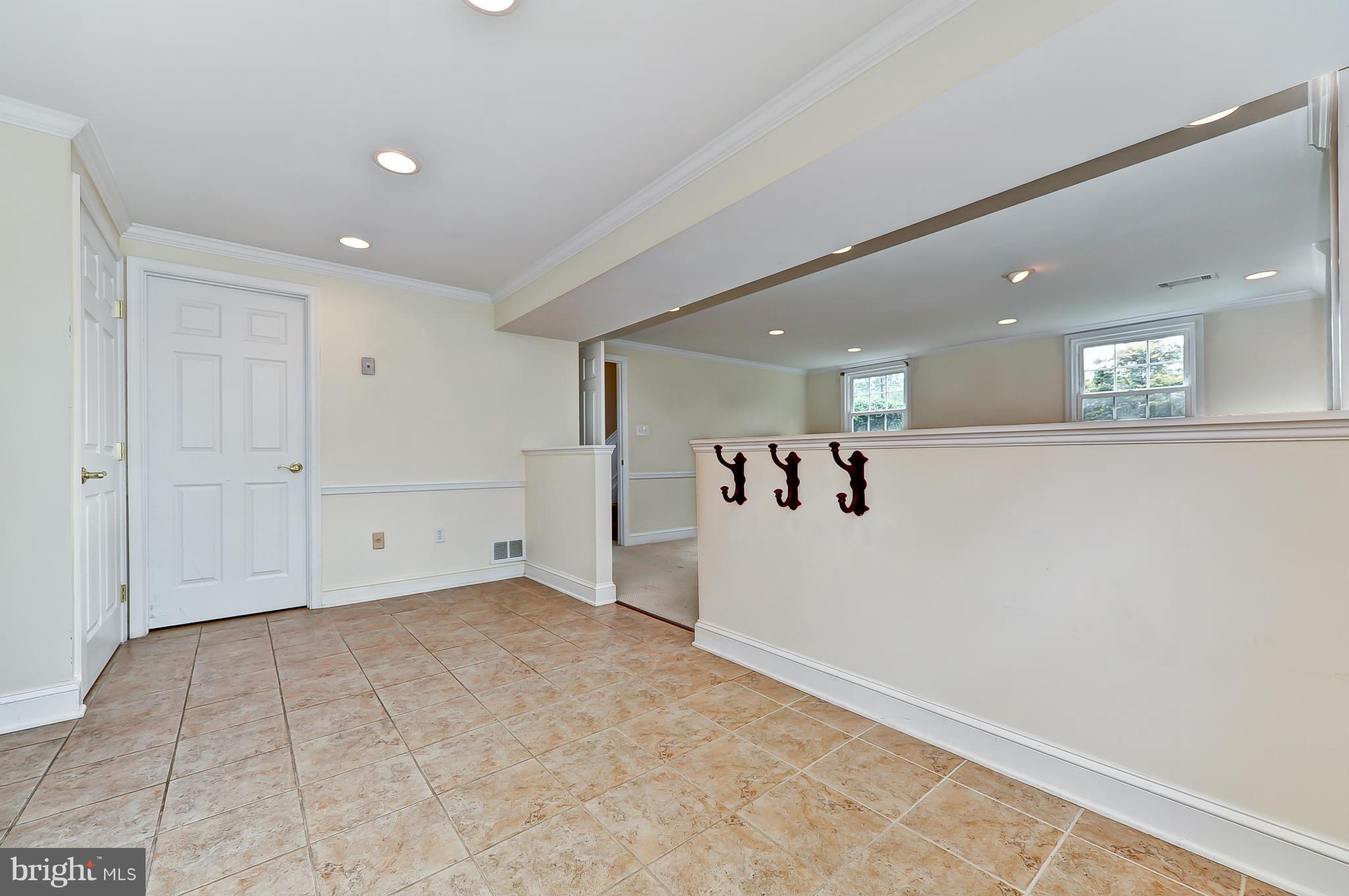 8417 Riverside Road Alexandria, VA 22308 - Photo 24 of 30 a view of a hallway