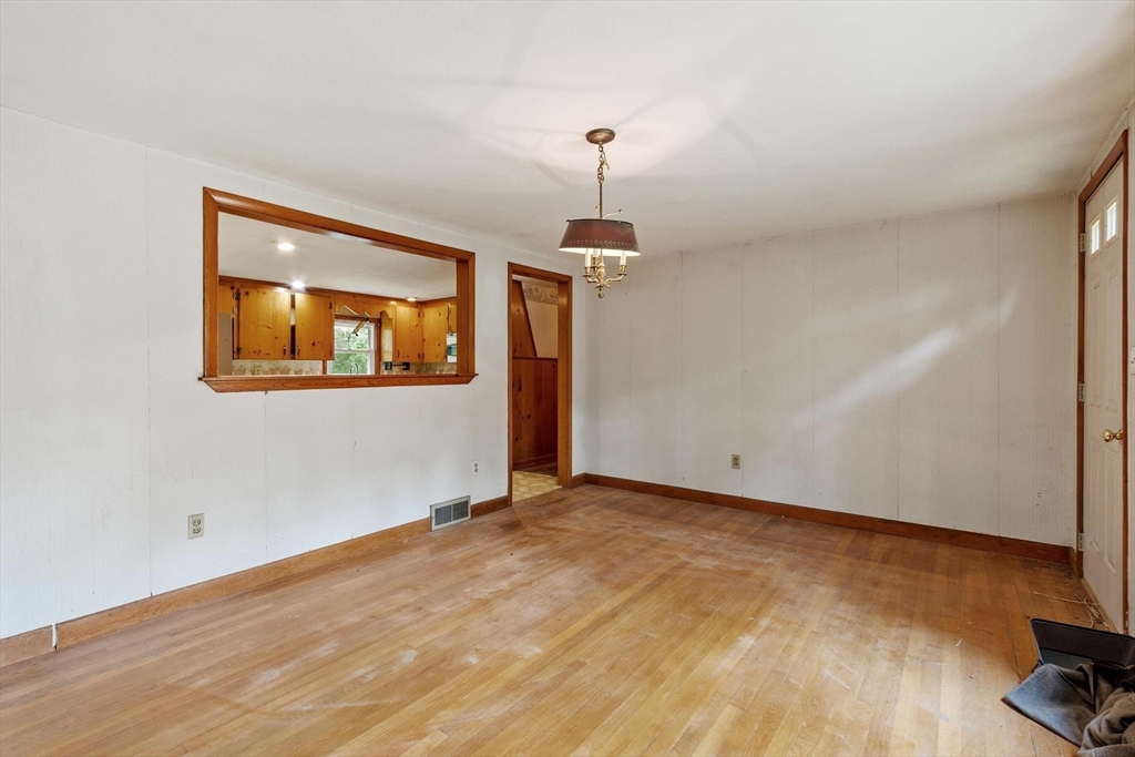 83 McClelland Road Halifax, MA 02338 - Photo 13 of 40