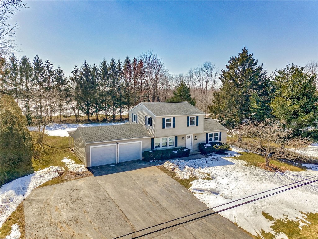 WELCOME to 4392 Congdon Rd. Williamson!