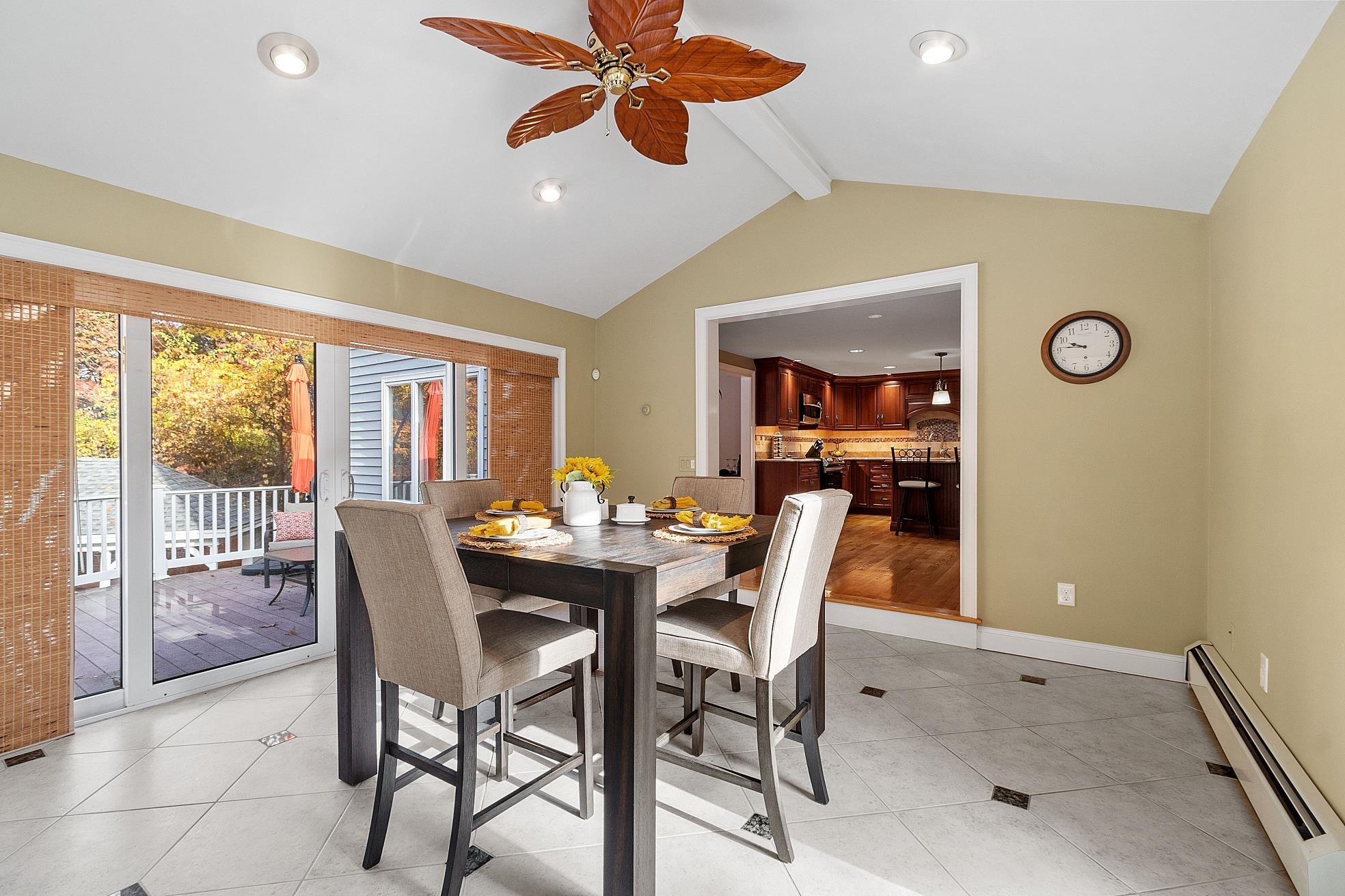 23 Hawthorne Road Windham, NH 03087 - Photo 3 of 59