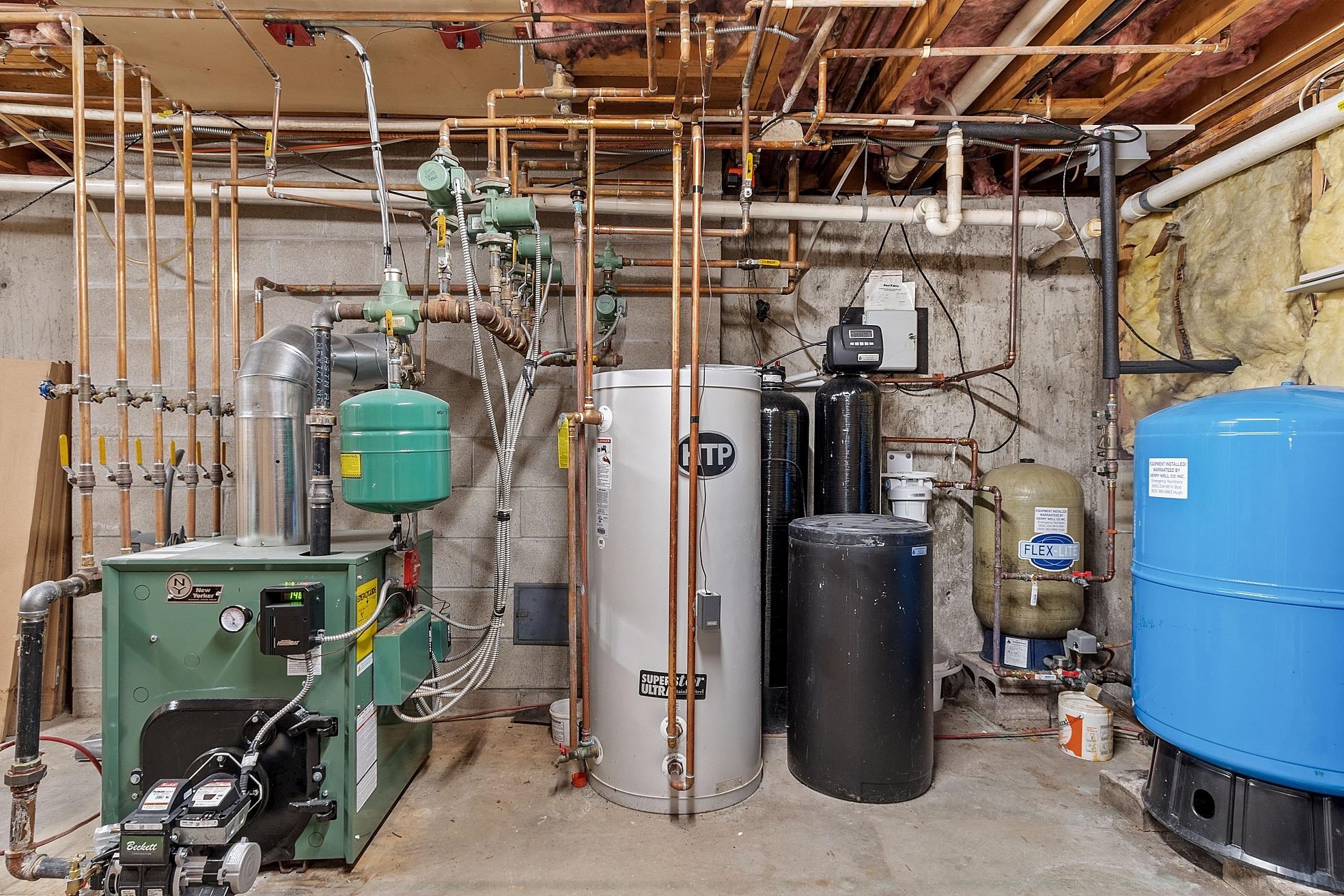 23 Hawthorne Road Windham, NH 03087 - Photo 39 of 59