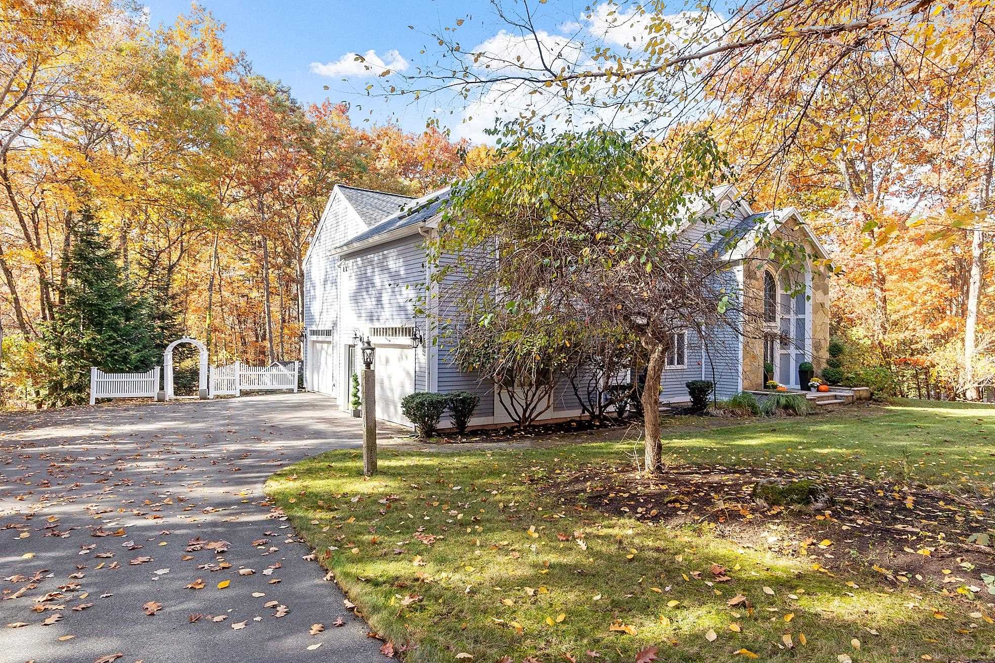 23 Hawthorne Road Windham, NH 03087 - Photo 41 of 59