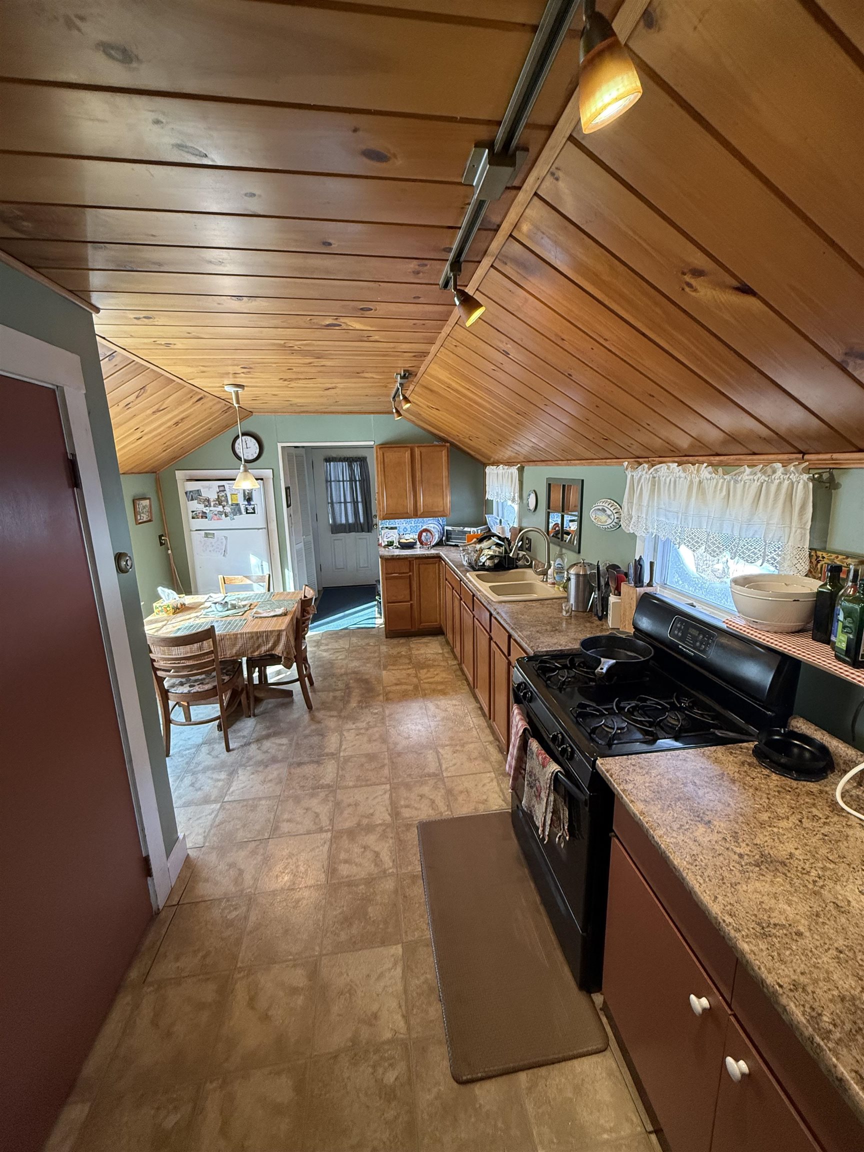 1998 Campbell Road Bethel, VT 05032 - Photo 13 of 24