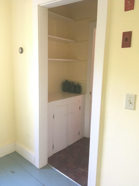 136 Topsfield Road Ipswich, MA 01938 - Photo 9 of 28