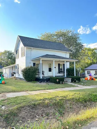 $105,000 | 212 South 1st Street, Carthage, IL 62321