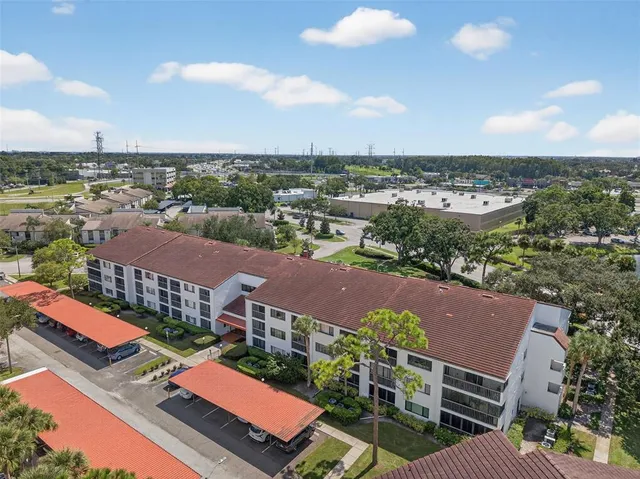 $178,800 | 2595 Countryside Boulevard, Unit 8106, Clearwater, FL 33761