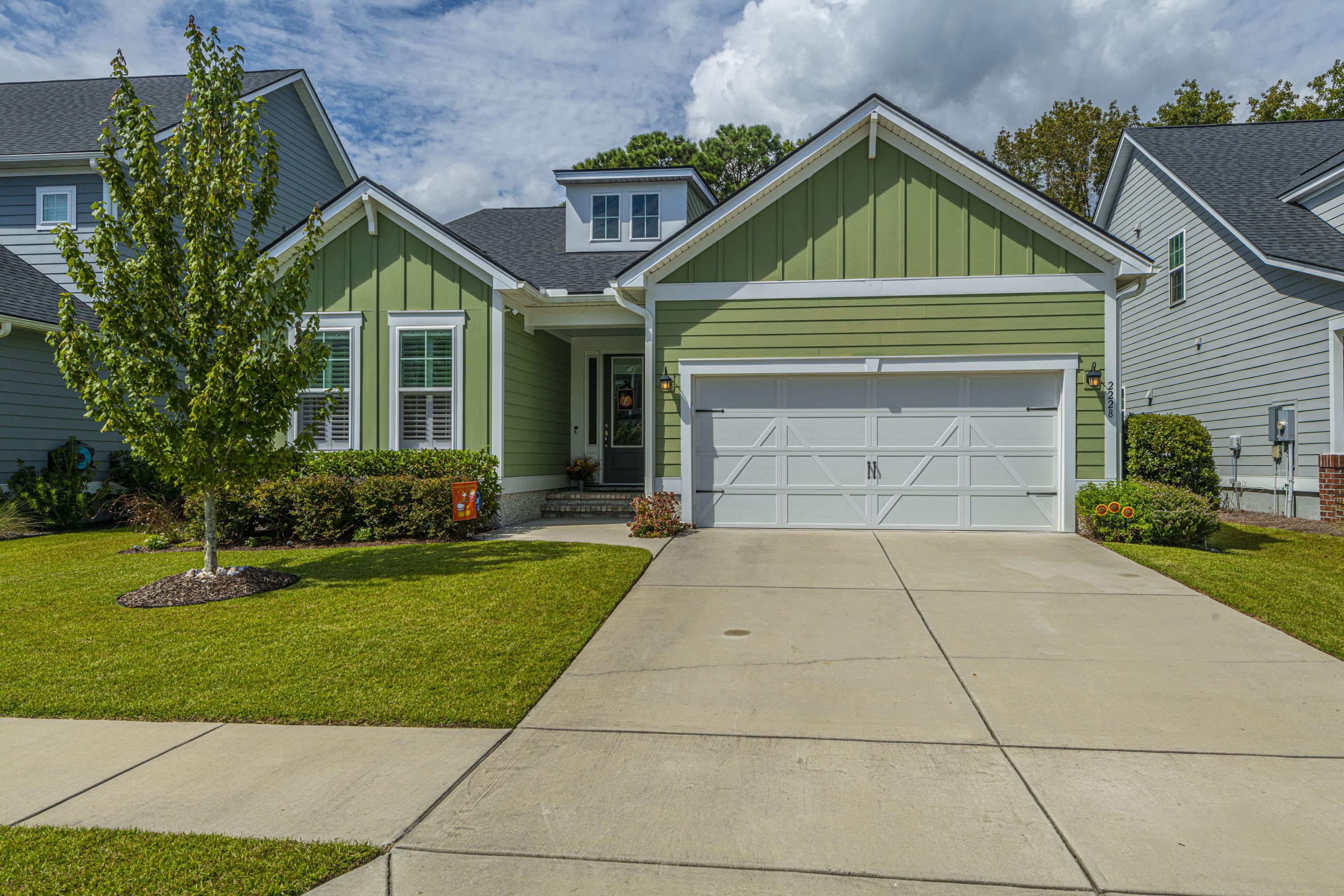 2228 Spring Hope Drive Mount Pleasant, SC 29466 - Photo 3 of 49 DSC_0024