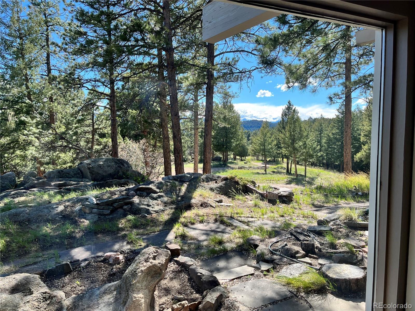 22657 Meadow View Road Morrison, CO 80465 - Photo 9 of 38 Gallery Image 9