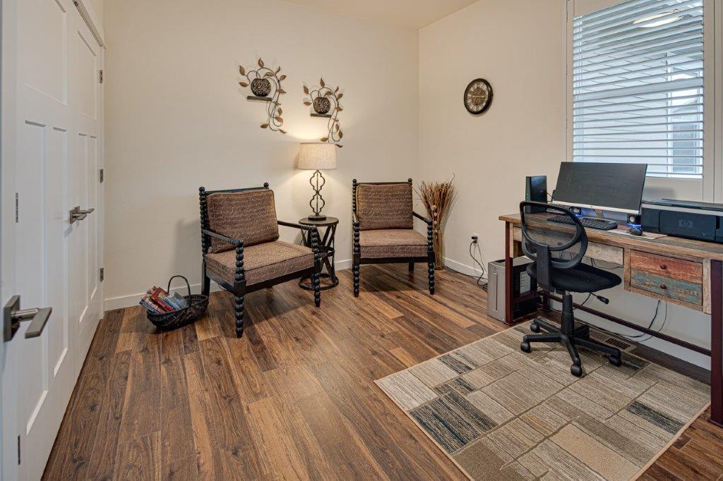 3663 Southwest 47th Street Redmond, OR 97756 - Photo 7 of 38 7