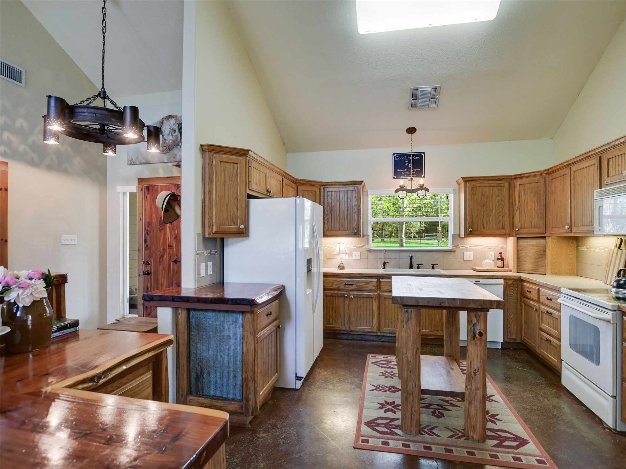 762 Karisch Road Smithville, TX 78957 - Photo 11 of 40